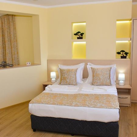 Luxury Apartments Burgas Exterior photo