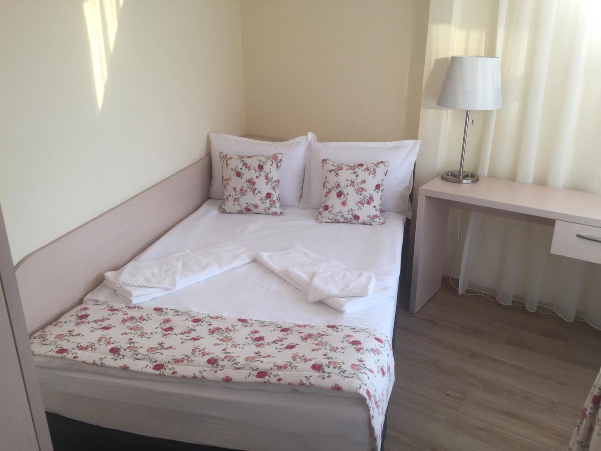 Luxury Apartments Burgas Exterior photo
